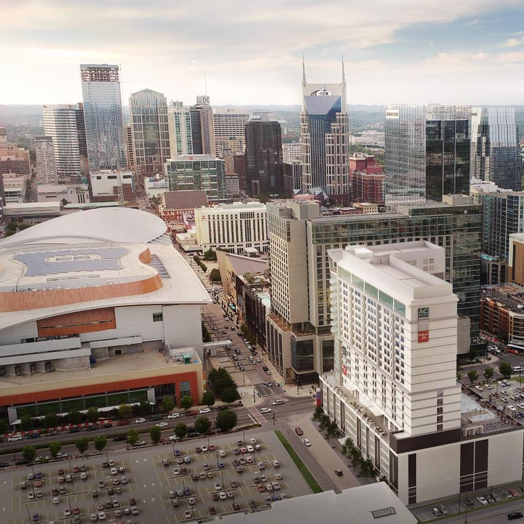 Photograph of SpringHill Suites by Marriott Nashville Downtown/Convention Center