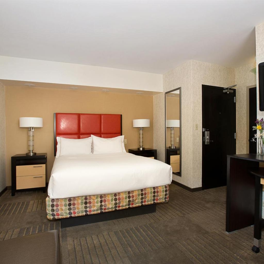 Photograph of Holiday Inn Express Denver Downtown by IHG