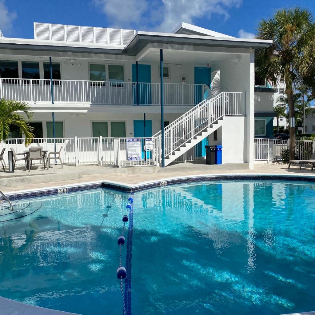 Photograph of Rolo Beach Hotel