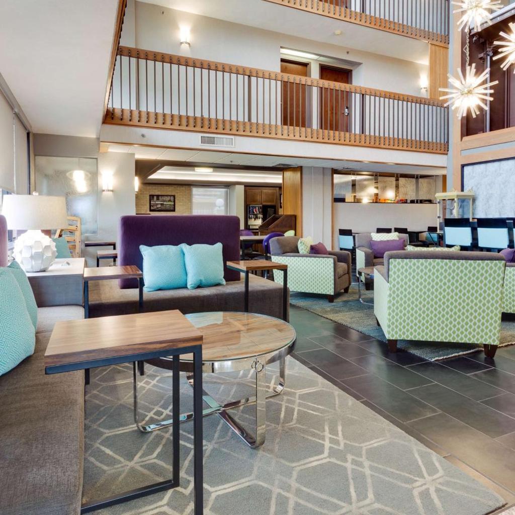 Photograph of Drury Inn & Suites San Antonio Northeast