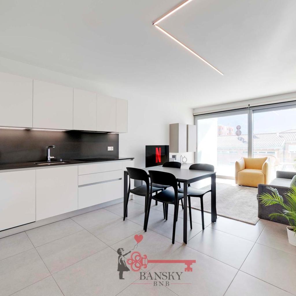 Image 26 - Favoloso e Moderno a Bellinzona -By EasyLife Swiss