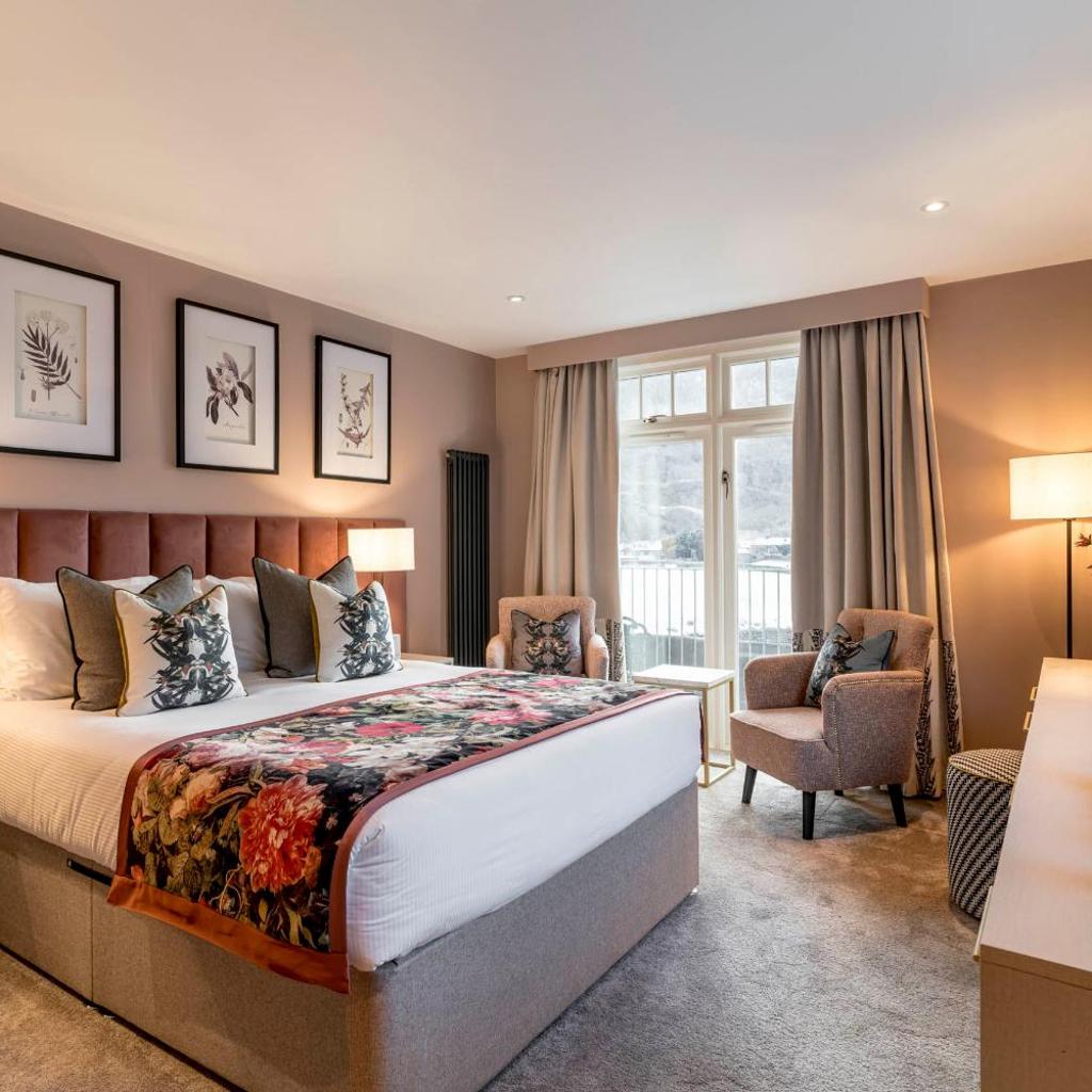 Borrowdale Gates Hotel — 
