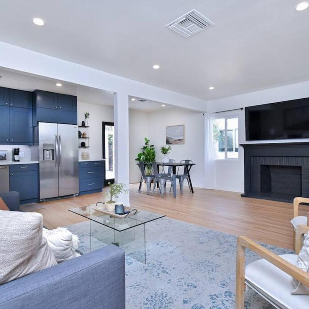 Photograph of Beautiful 3 Bed Home with a Large Back Yard Outdoor Space