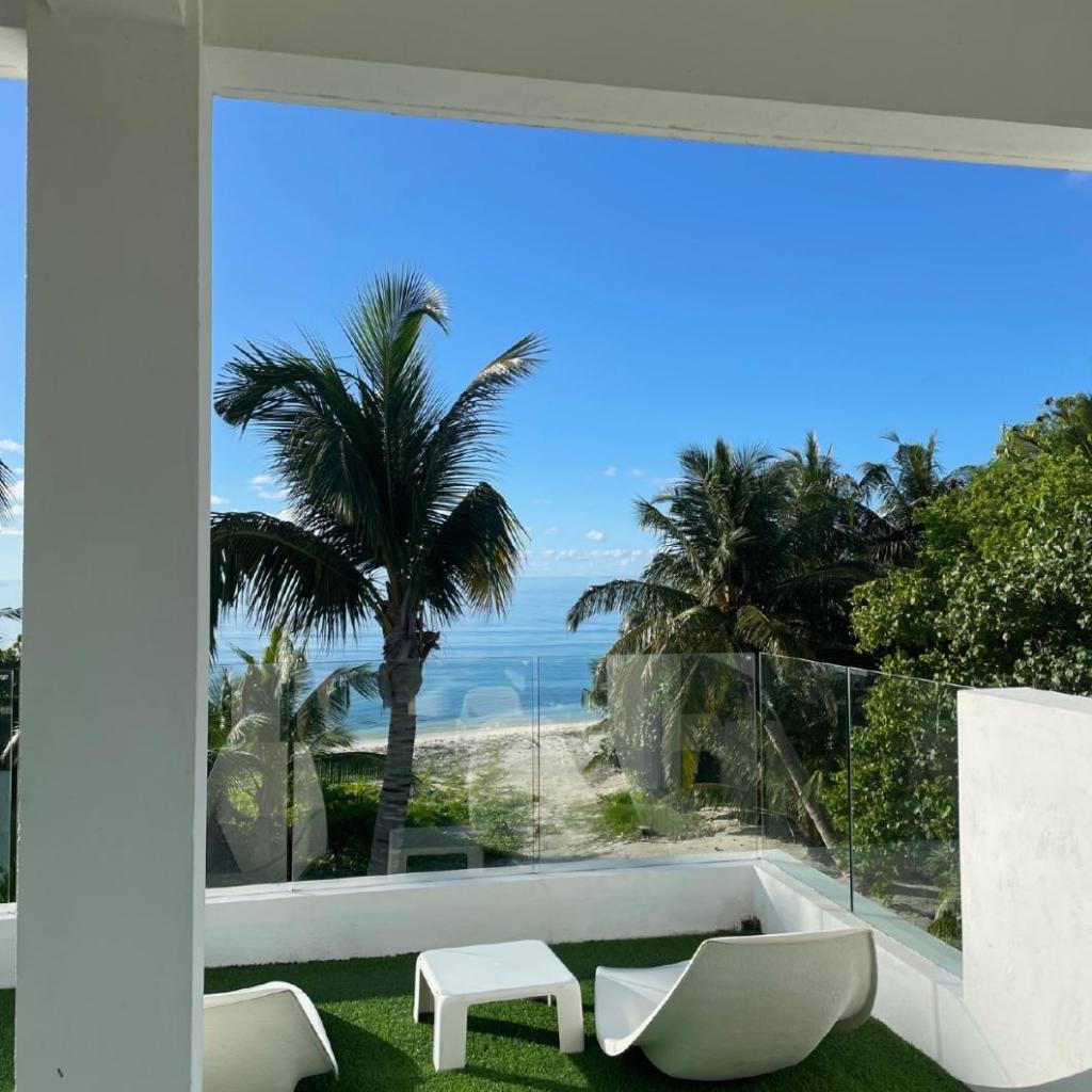 EQ SURF RETREAT, photo 2