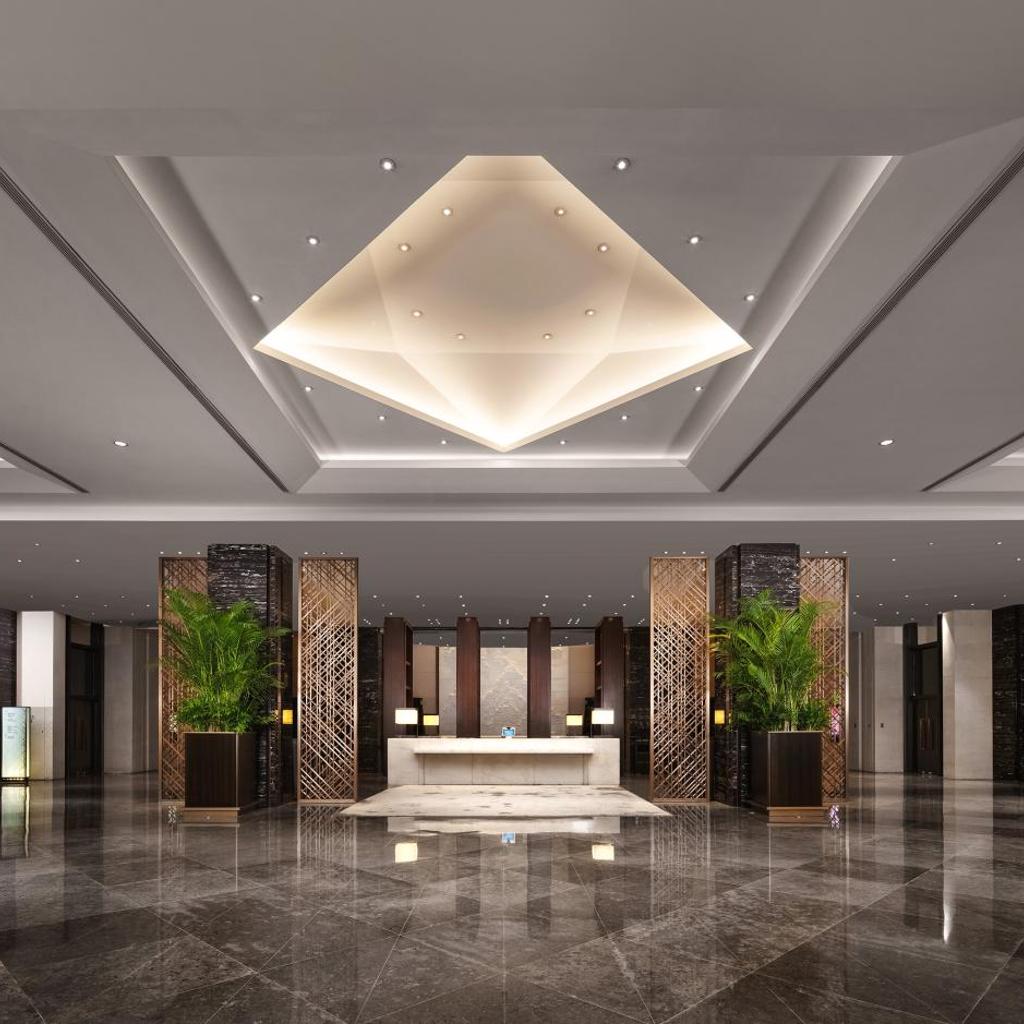 Jinling Hotel — 
