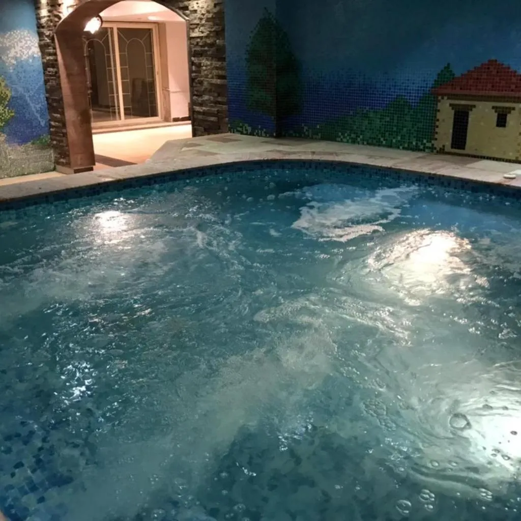 Cheerful standalone villa with pool and waterfall