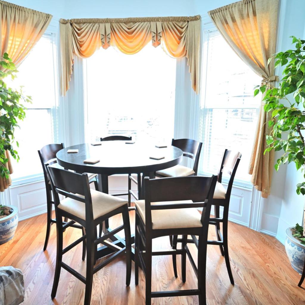 Photograph of Stone Mansion Sleeps 10-20 Free TV & Parking