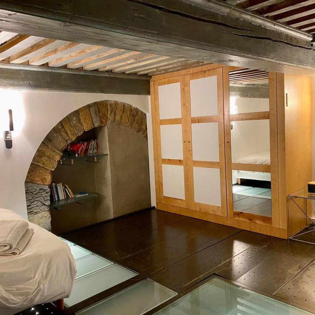 Photograph of Loft moderne & cosy Terreaux / Croix Rousse - Courts et longs séjours