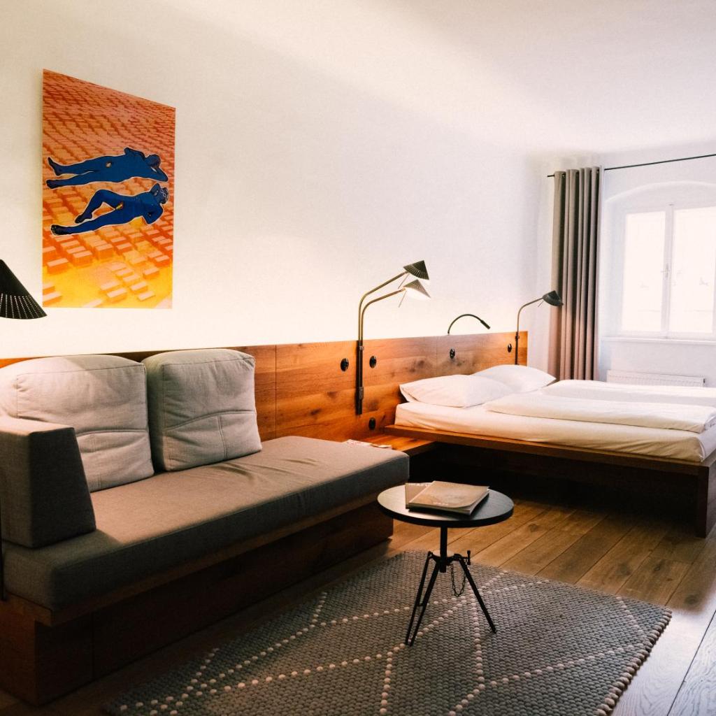 artHotel Blaue Gans — 