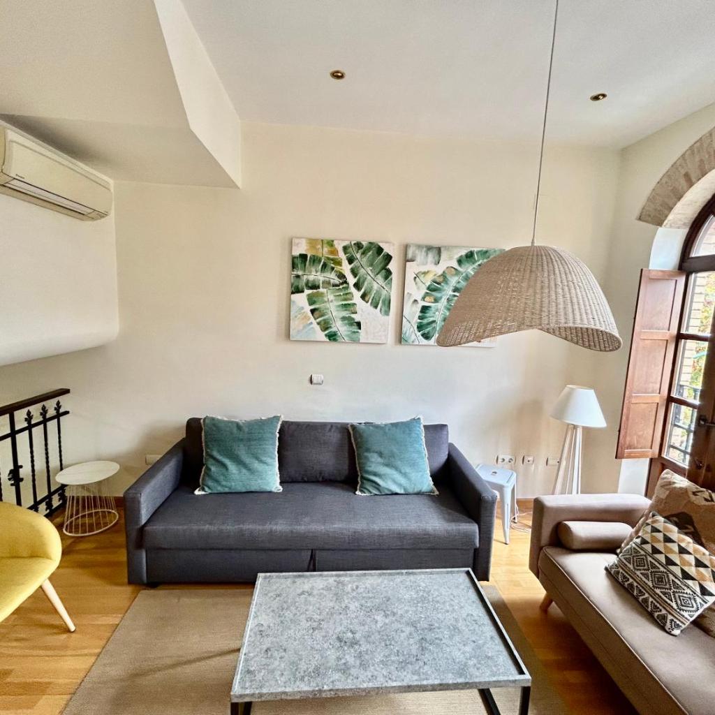 Photograph of Charming 2 Bedroom apartament with Free Parking at Sevilla City Center By OCytizen