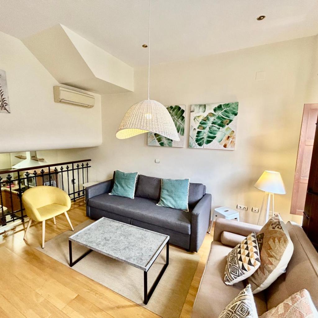 Photograph of Charming 2 Bedroom apartament with Free Parking at Sevilla City Center By OCytizen