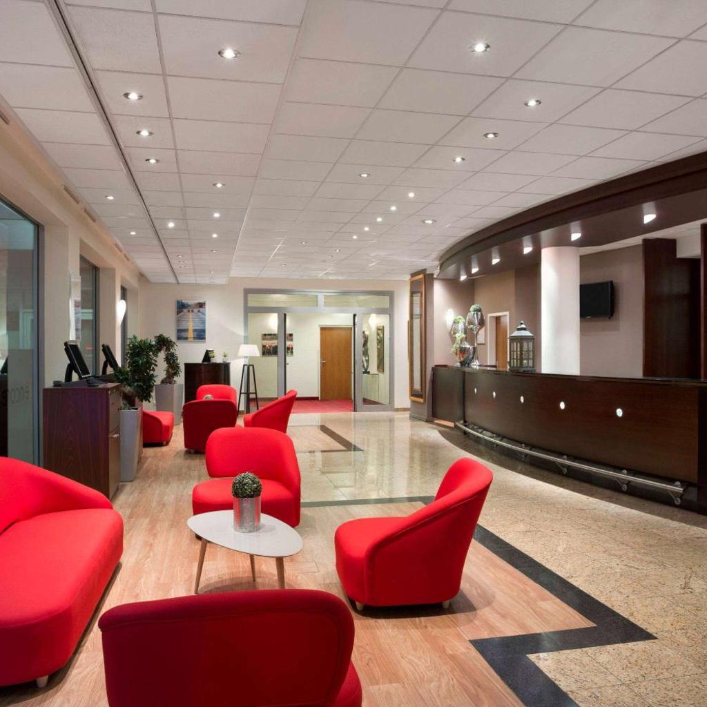 Photograph of Ramada Encore by Wyndham Geneva