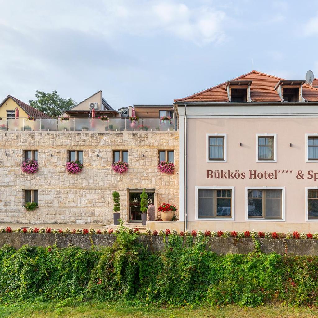 Bükkös Hotel & Spa — 