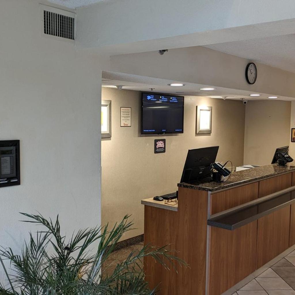 Photograph of Red Roof Inn San Antonio Airport