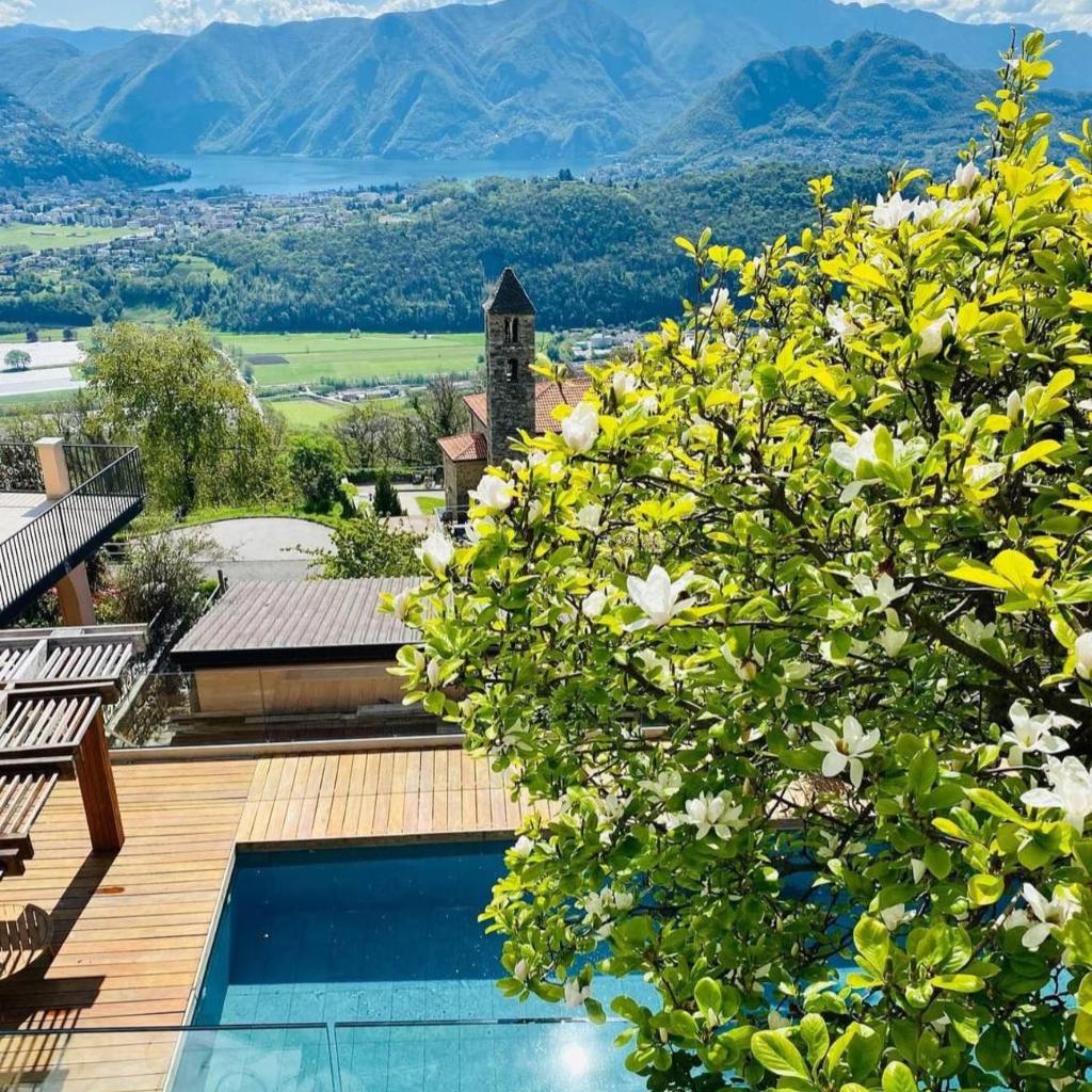 Family suite with garden and amaizing view to Lugano – Bild