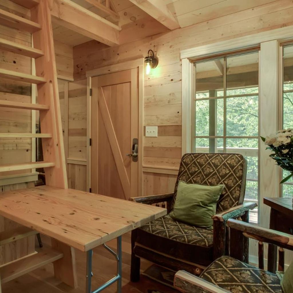 Photograph of The Cedar in Treehouse Grove at Norton Creek