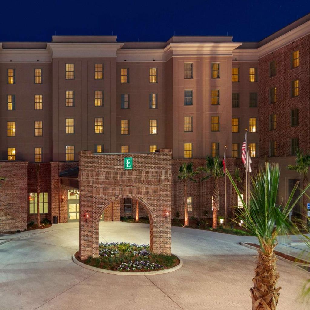 Photograph of Embassy Suites Savannah Historic District