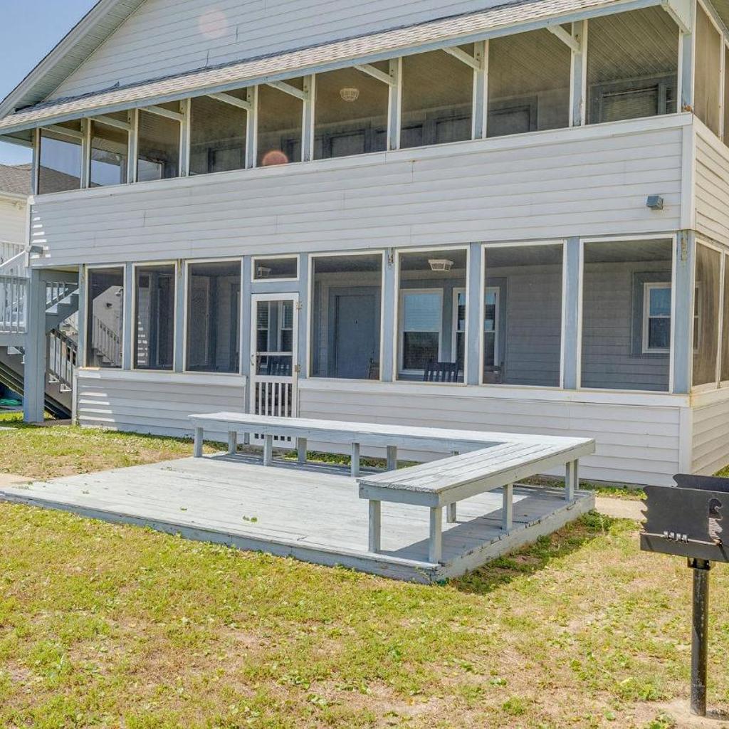 Photograph of Barnett House Bottom - Oceanfront - Windy Hill Section