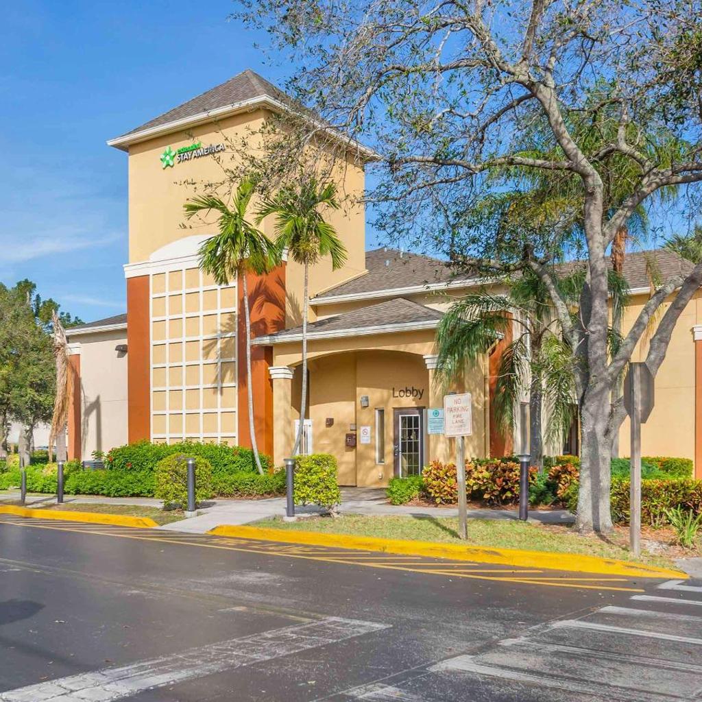 Photograph of Extended Stay America Suites - Fort Lauderdale - Tamarac