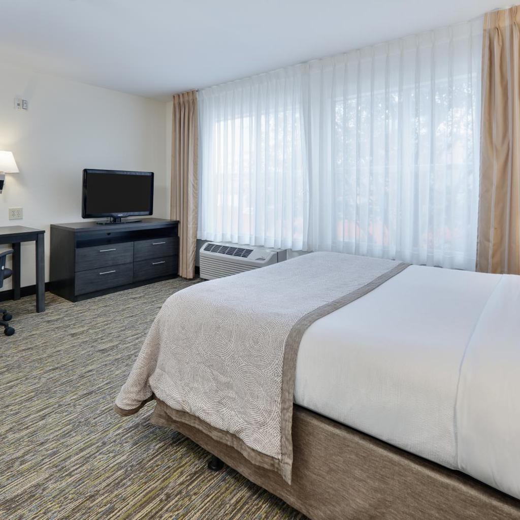 Photograph of Candlewood Suites Dallas Market Center-Love Field by IHG