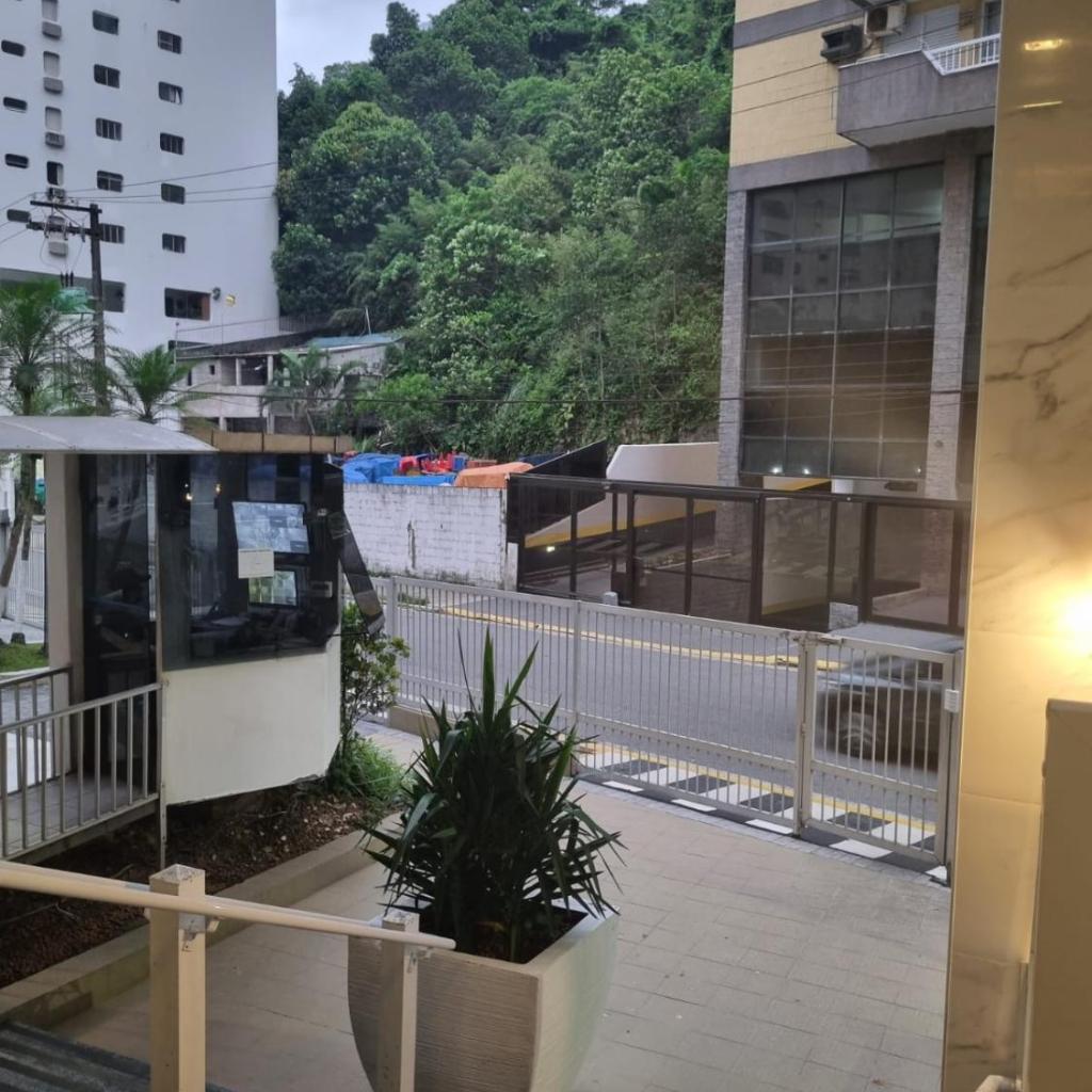 Apto Kampala a 50mt da praia de Pitangueiras - Localização privilegiada no coração do Guarujá 1 minuto da praia! — foto 10