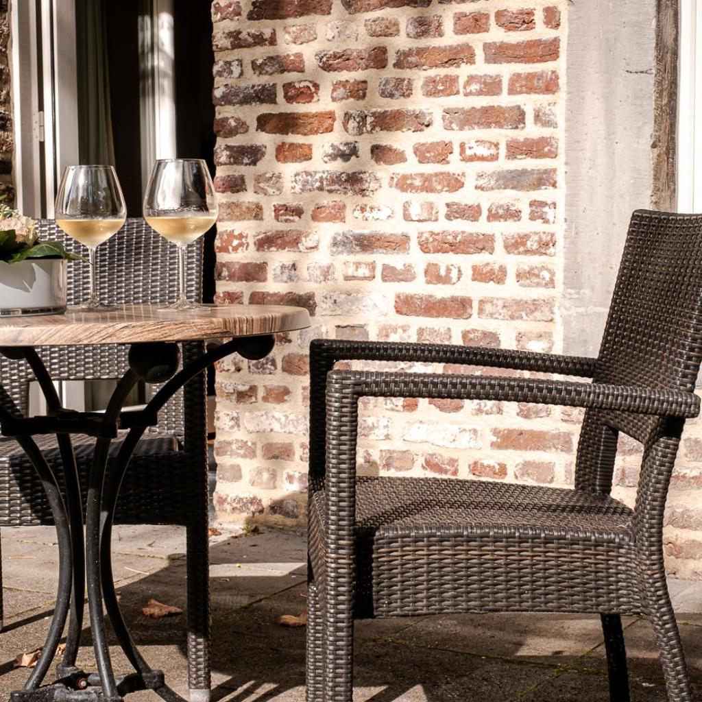 Van der Valk Hotel Kasteel Terworm — 