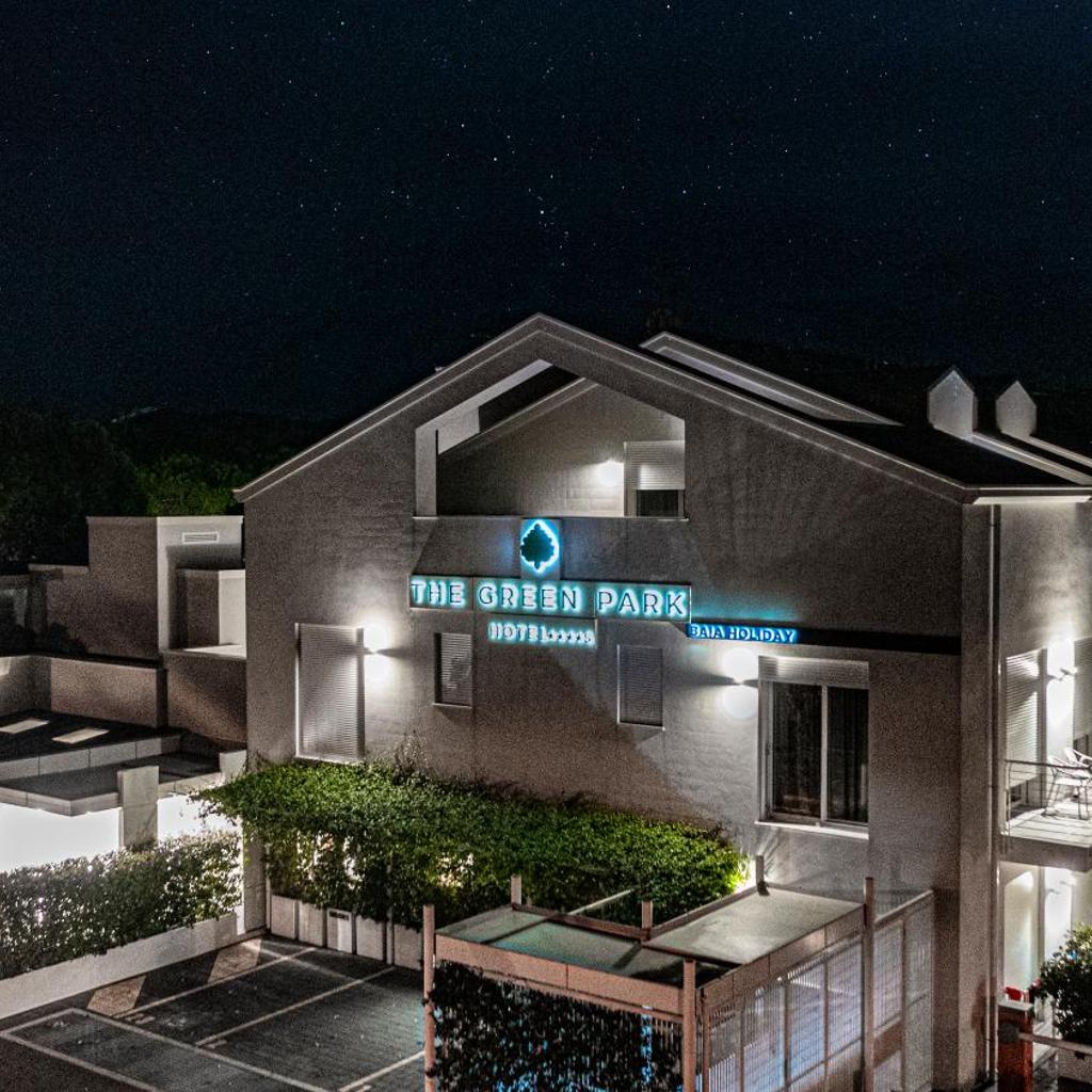 The Green Park Hotel WellnessSpa & Restaurant — 