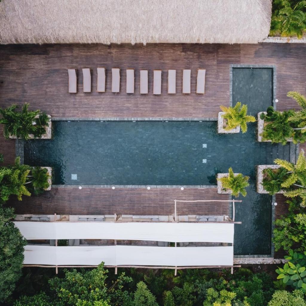 Naio Hotel y Villas — 