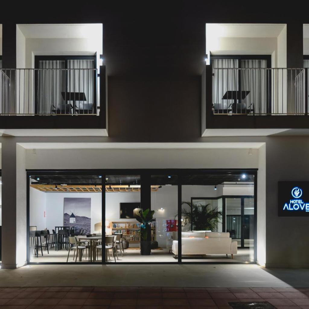 HOTEL ALOVE — 