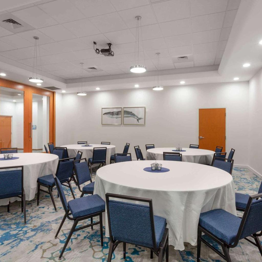 Photograph of Maritime Hotel Fort Lauderdale Airport & Cruiseport