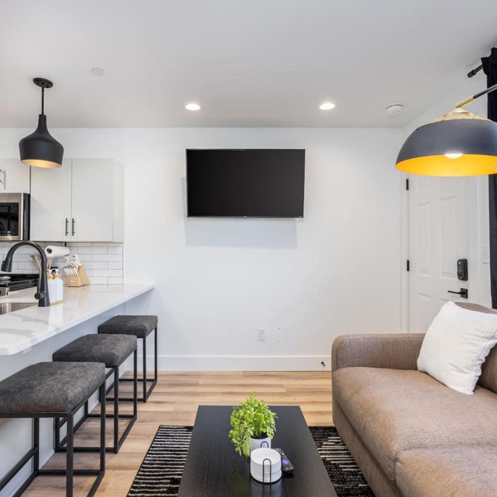 Photograph of Stylish Condo in Hillsboro Village by Vanderbilt and Belmont