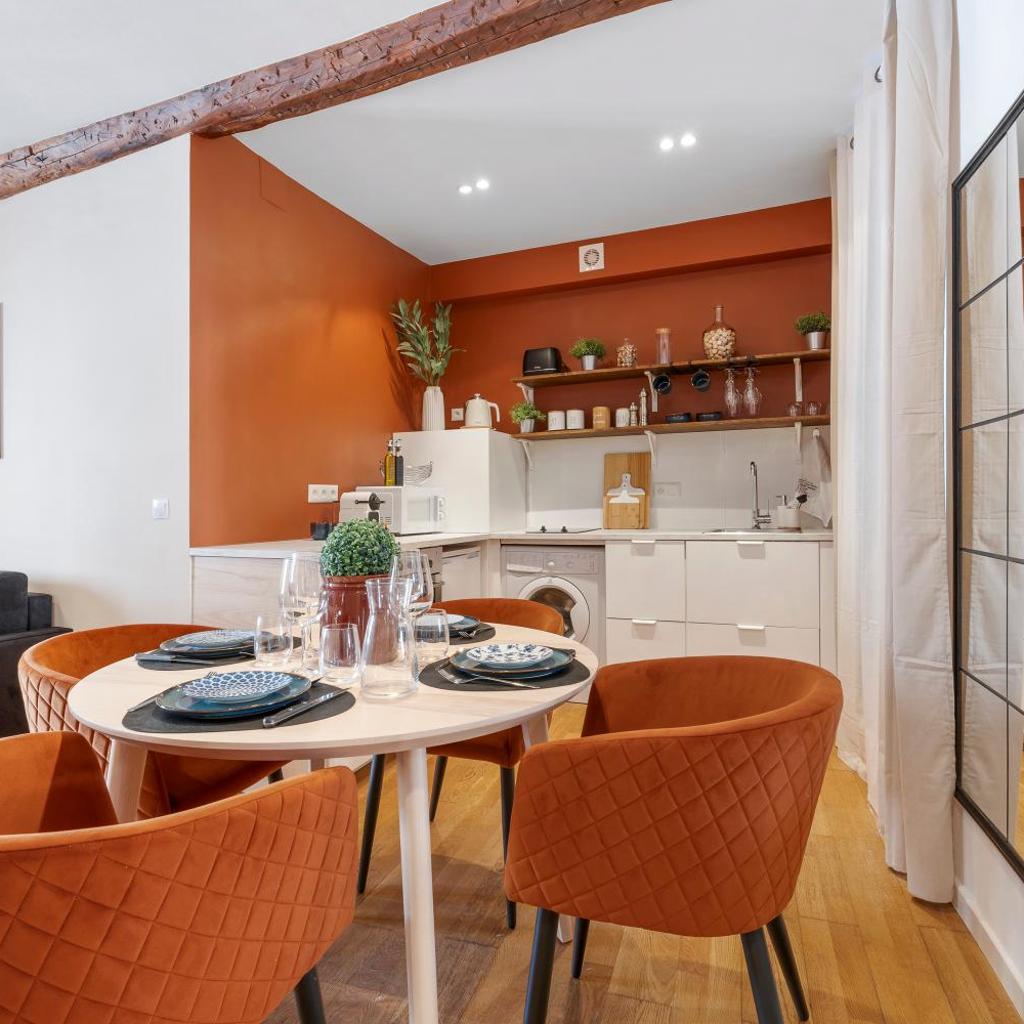 Photograph of Nice Renting - 9b Massena - Chic Escape in the Heart of Nice Comfort & Charm !