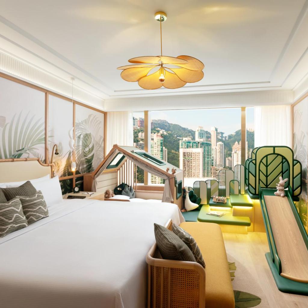 Island Shangri-La, Hong Kong — 