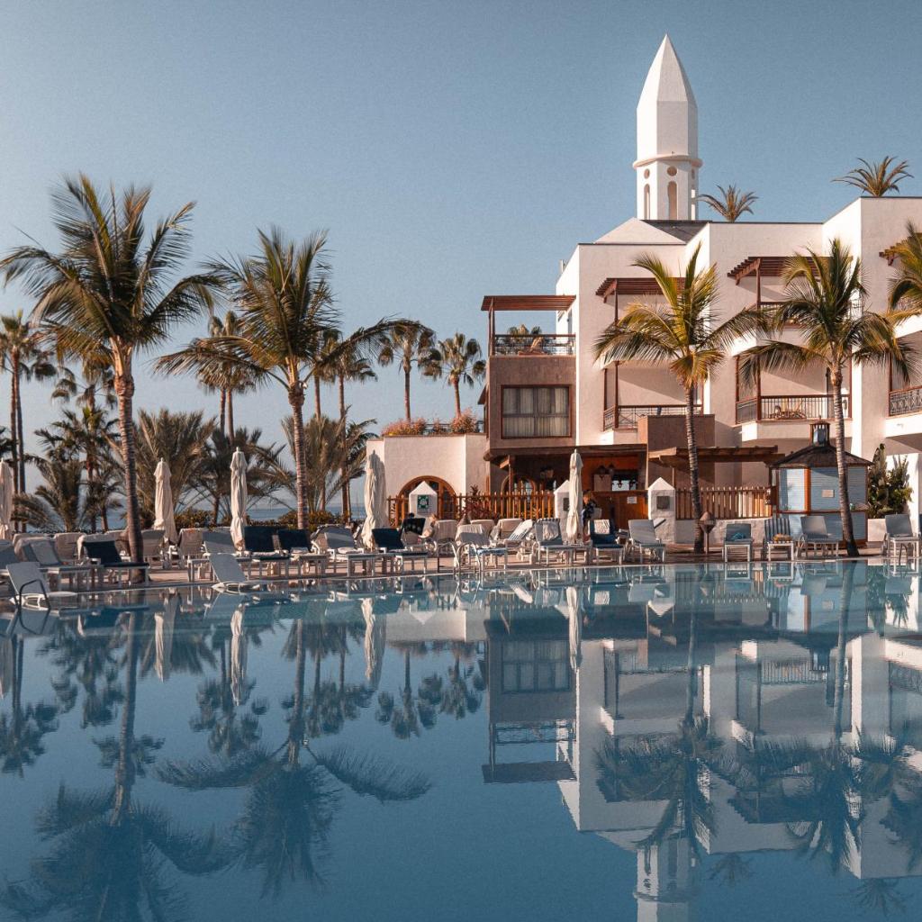 Princesa Yaiza Lanzarote — beachfront family resort
