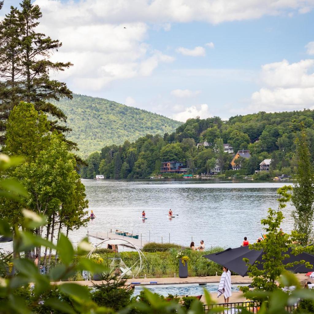 Entourage sur-le-Lac — 