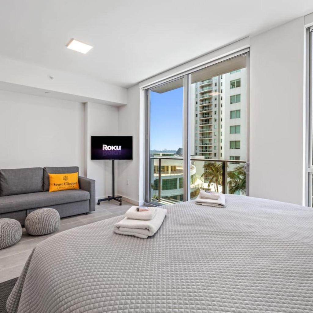 Photograph of Downtown Luxury Studio Pool and Gym