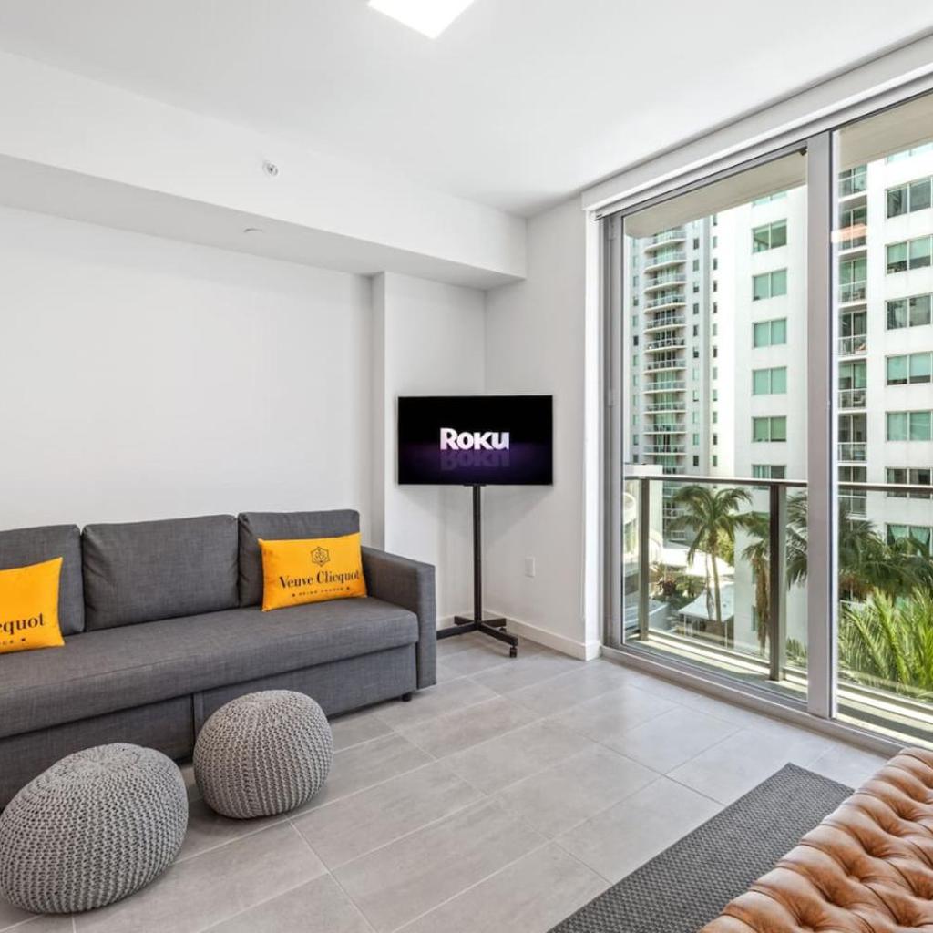 Photograph of Downtown Luxury Studio Pool and Gym