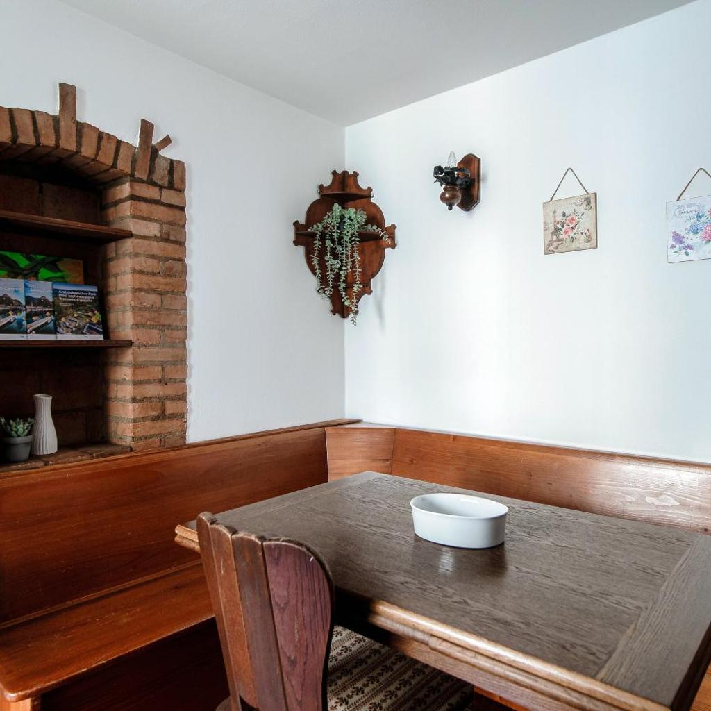 Image 16 - La Casetta di Riva - Cozy Lakeside Village Home