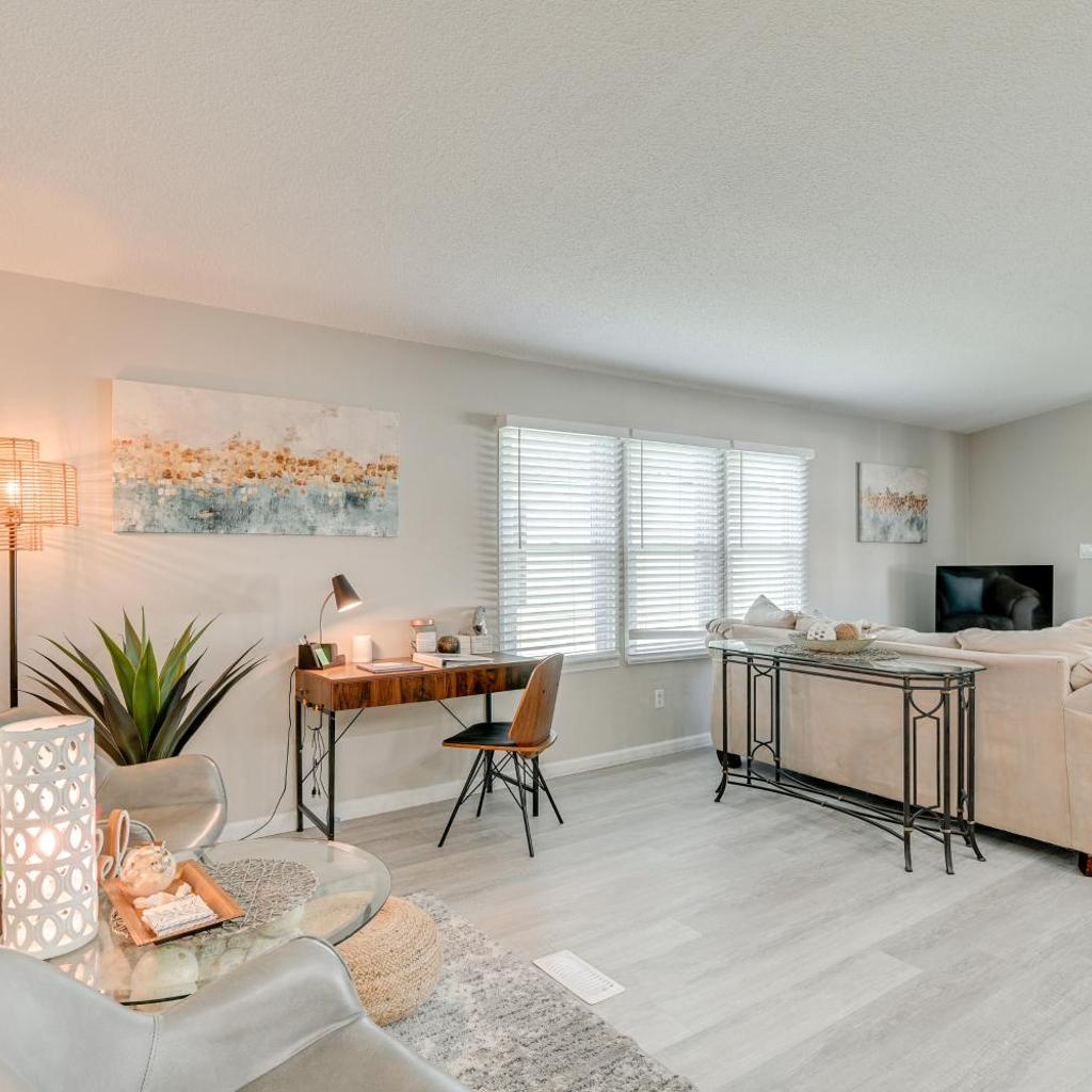 Photograph of Deck & Pool Access: Myrtle Beach Getaway