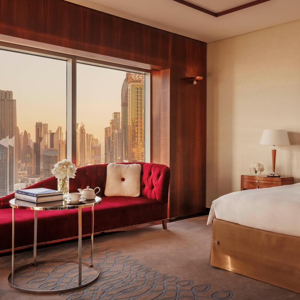 Jumeirah Emirates Towers Dubai — 