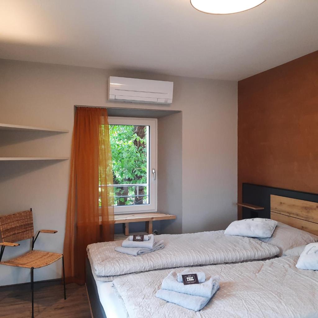 Stalder Meat & Bed – image