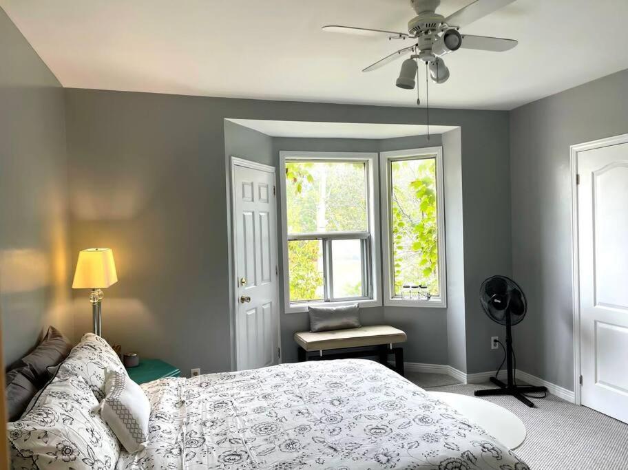 Photograph of Superb Spacious Loft Old Toronto near Distillery District