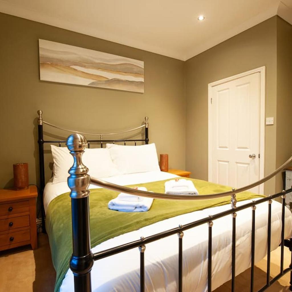Photograph of Clifford House - 4 Bed Home Within The City Walls