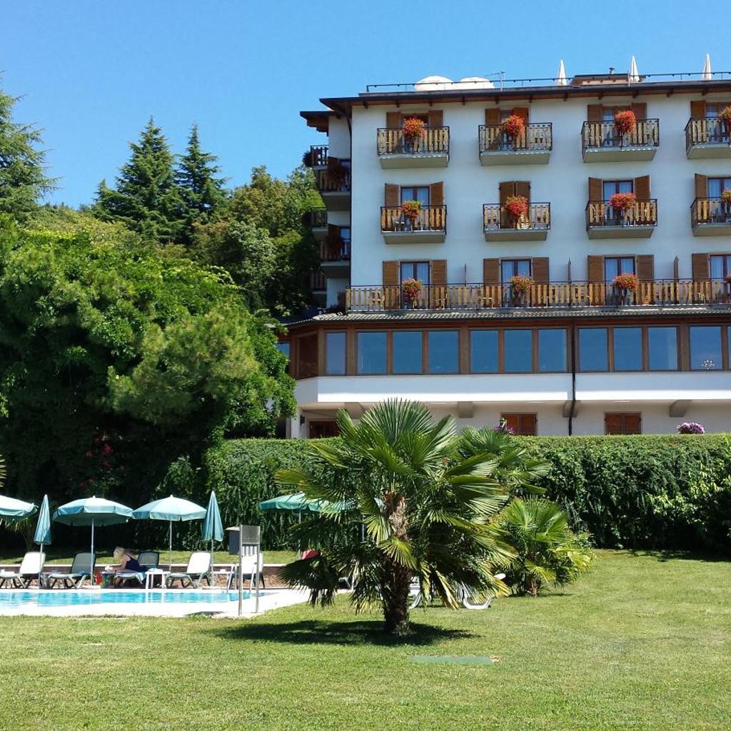 Hotel Diana — 