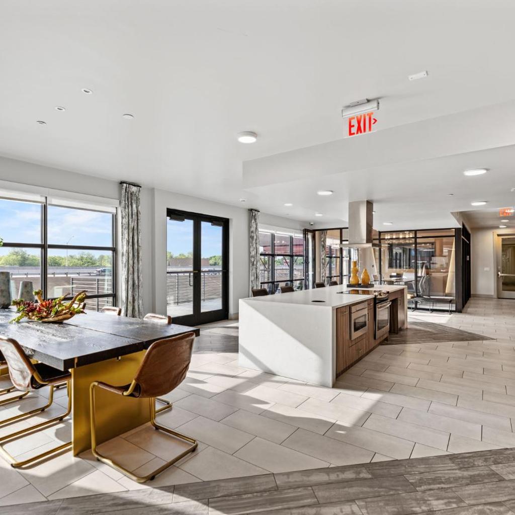 Photograph of Placemakr Austin Downtown, Apartments by Hilton