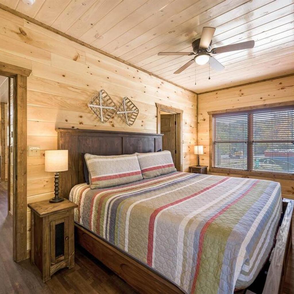 Photograph of Dog Friendly, 3-Decks, Indoor Pool, Hot Tub with Arcade