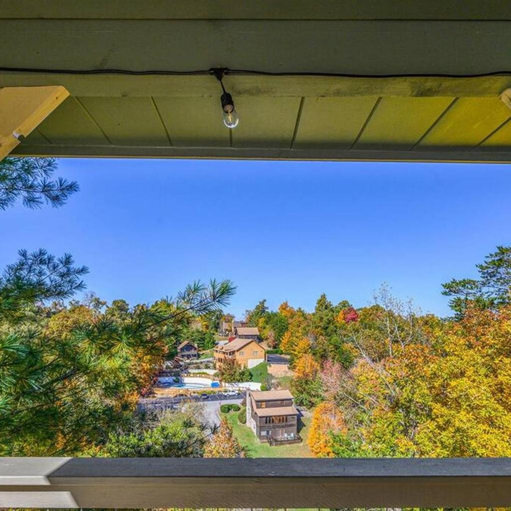 Photograph of Dog Friendly, 3-Decks, Indoor Pool, Hot Tub with Arcade