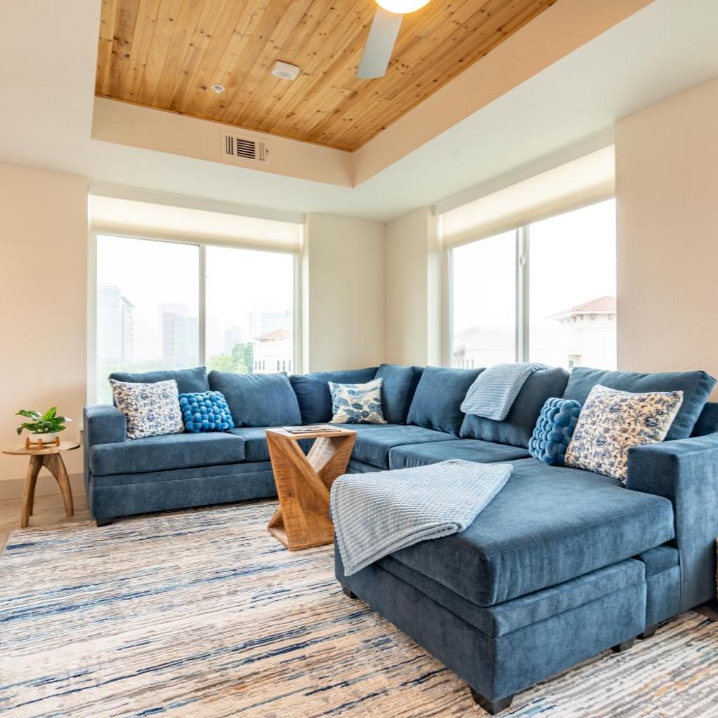 Photograph of RiverWalk PentHouse Oasis w/Free Parking Gym Pool