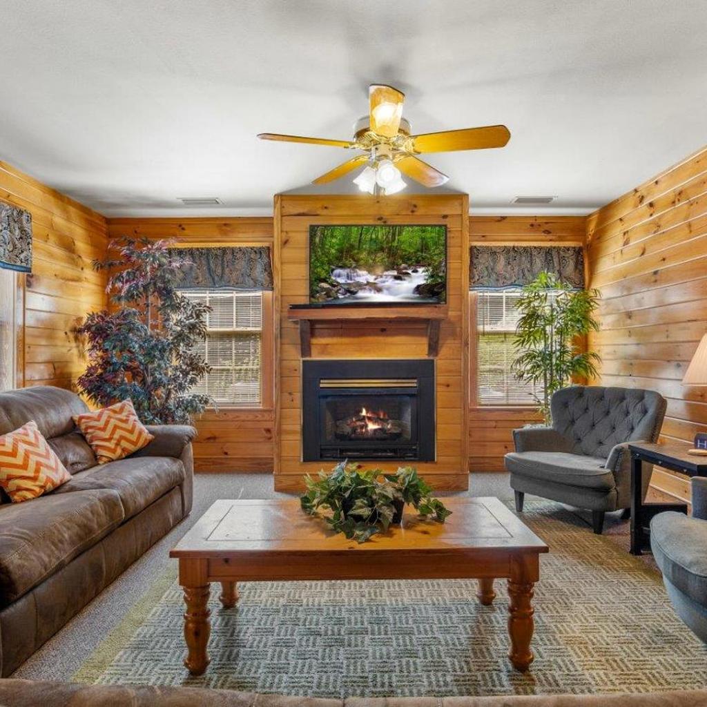Photograph of Poplar Point Condo Unit 12F by Eden Crest