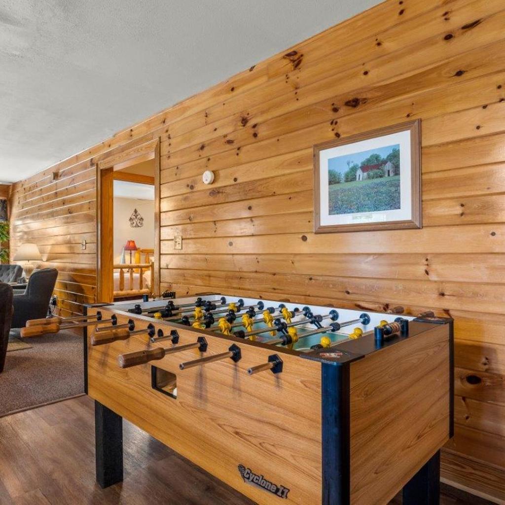 Photograph of Poplar Point Condo Unit 12F by Eden Crest